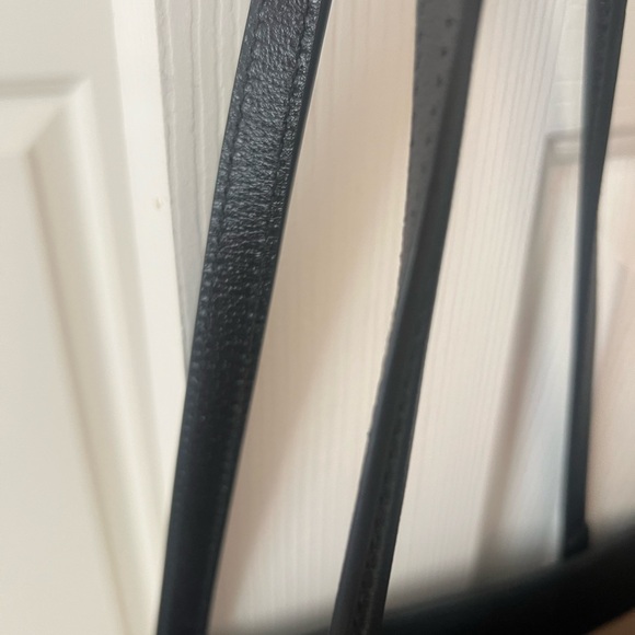 Authentic Gucci Black Tote - Picture 5 of 11